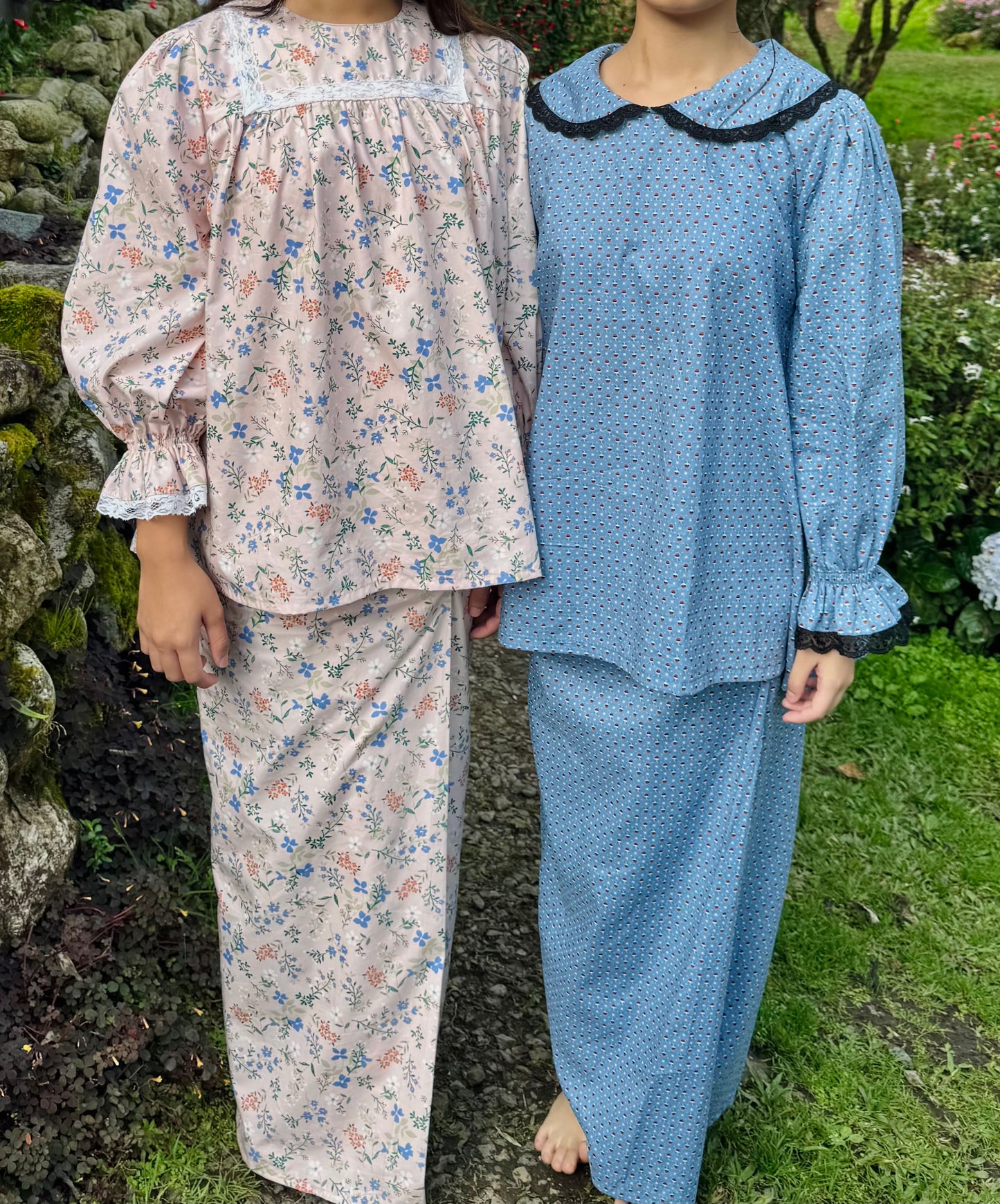 Camellia Kurung