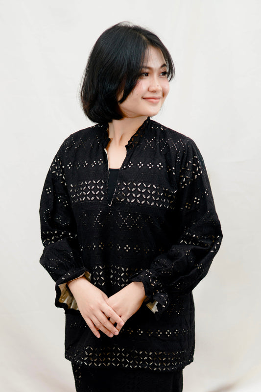 Noir Kurung